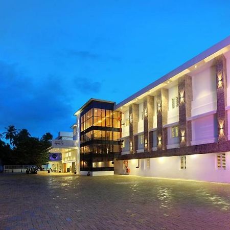 Hotel Apsara Shoranur المظهر الخارجي الصورة